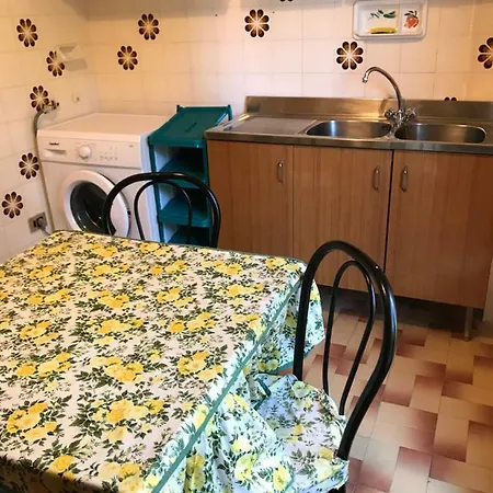 Favoloso A. . . Due Passi Dal Mare Lägenhet *